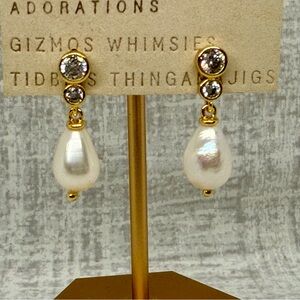 NWT Anthropologie 14k Golf Plated Crystal Pearl Drop Earrings ✨